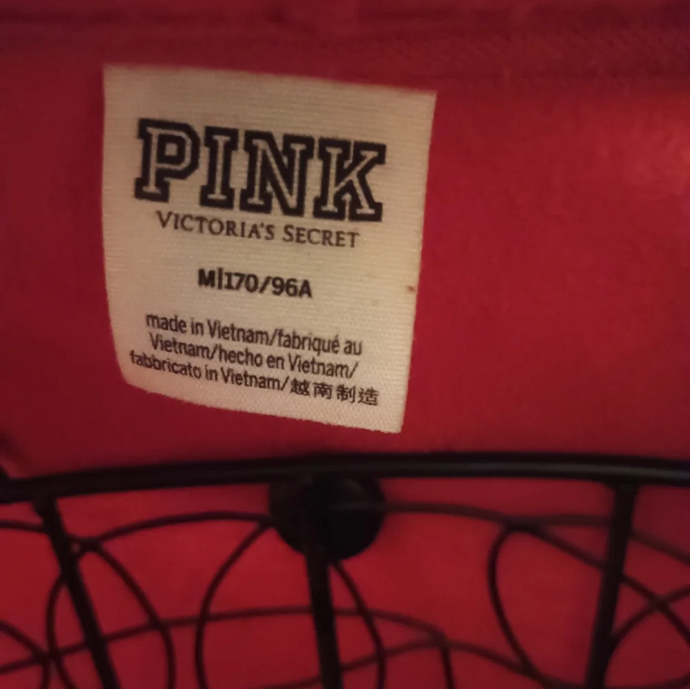 🌟Host Pick🌟 VICTORIA'S SECRET PINK Red and Black Hoodie Sweater - Picture 4 of 4